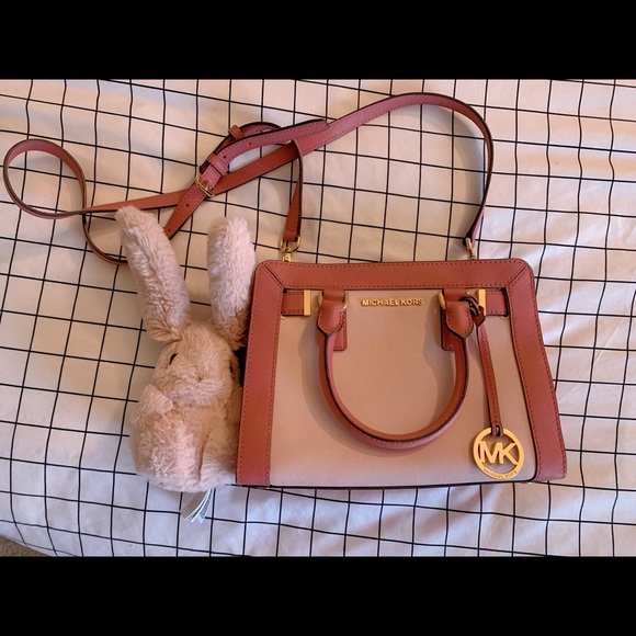 (sold) michael kors purse - Picture 2 of 2